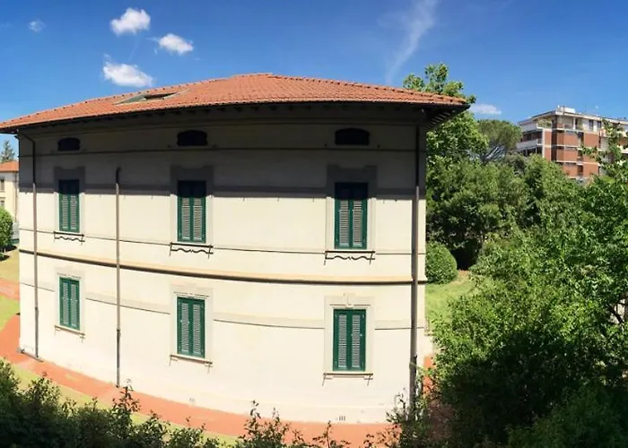 Rainbow Rooms Pisa