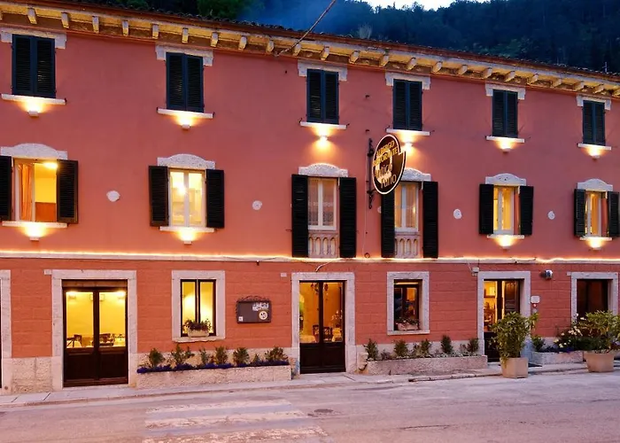 Hotel Antico Furlo Acqualagna