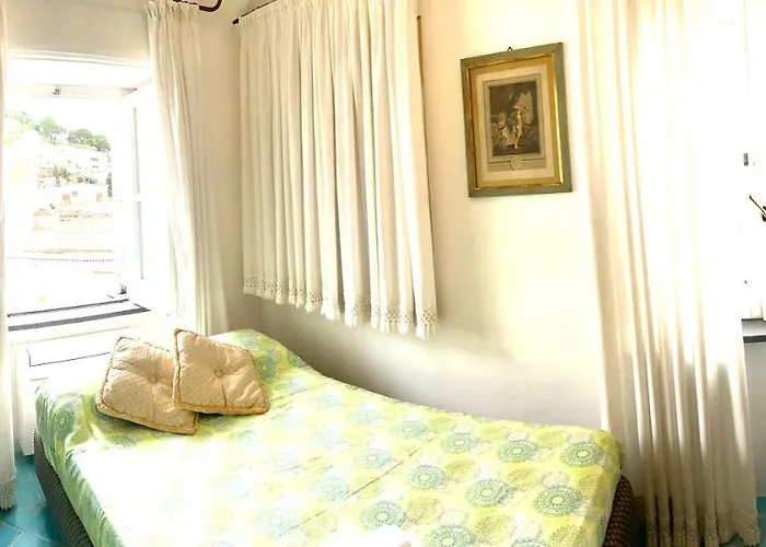 Bed and Breakfast Il Campanile Sulla Piazzetta Capri