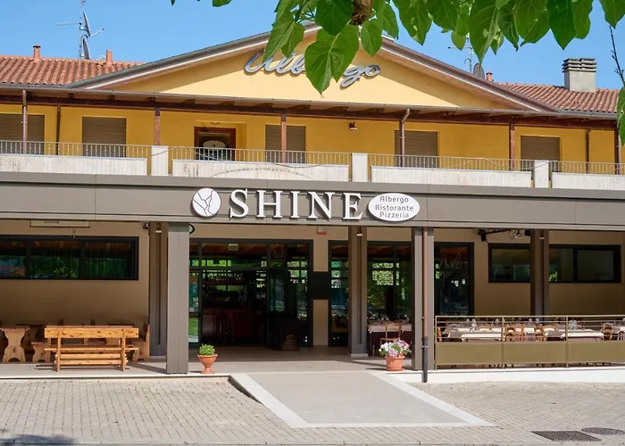 Albergo Shine Acqualagna