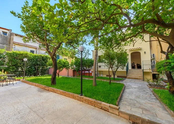 Villa Valverde Apartments E B&B