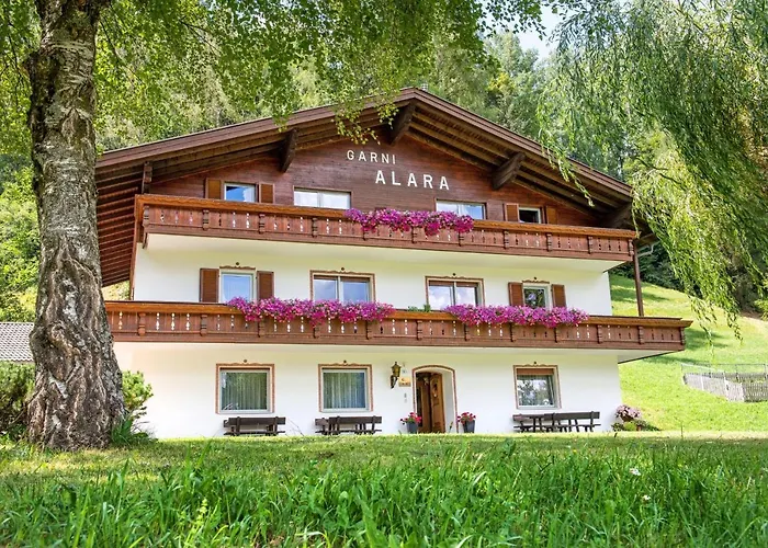 Alara Appartement Urtijëi