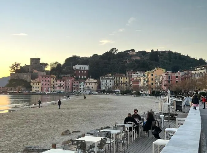 Hotel La Torretta A San Terenzo à Lerici