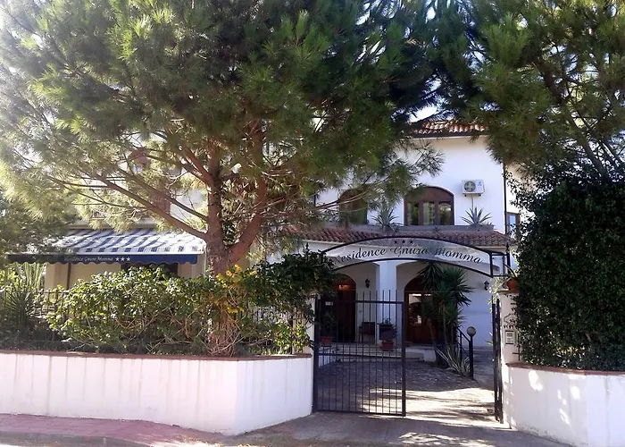Residence Gnura Momma Locri