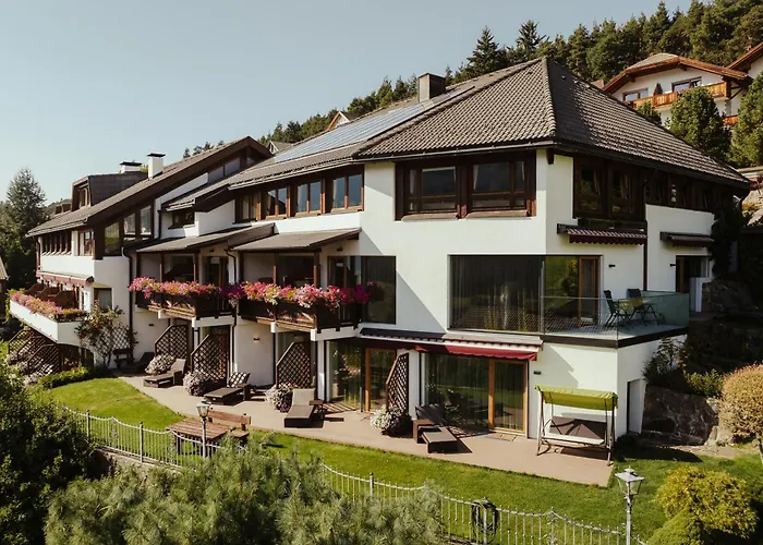 Hotel Grien Urtijëi