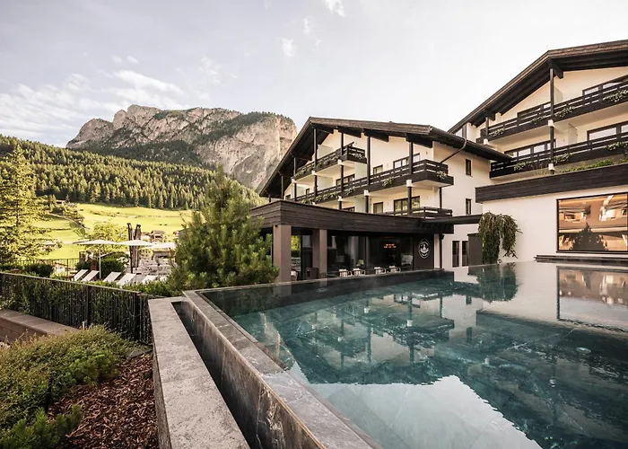 Biancaneve Family Hotel Sëlva