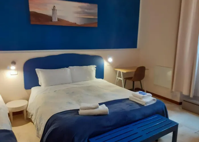 Megaride Guest House Como