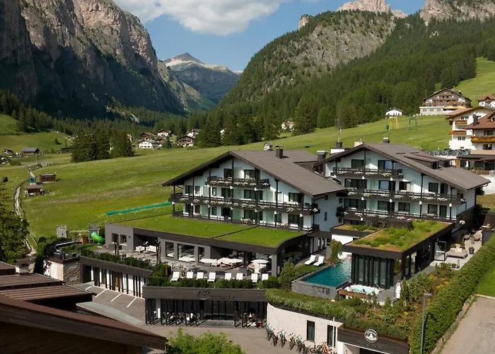 Biancaneve Family Hotel Sëlva