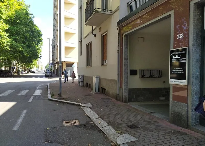 Ventitrémarzo Guest House Novare