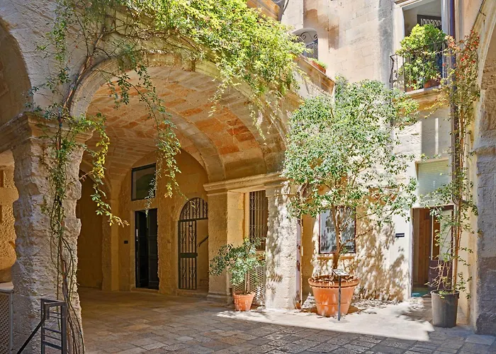 B&B Palazzo Persone Dimora Storica Lecce