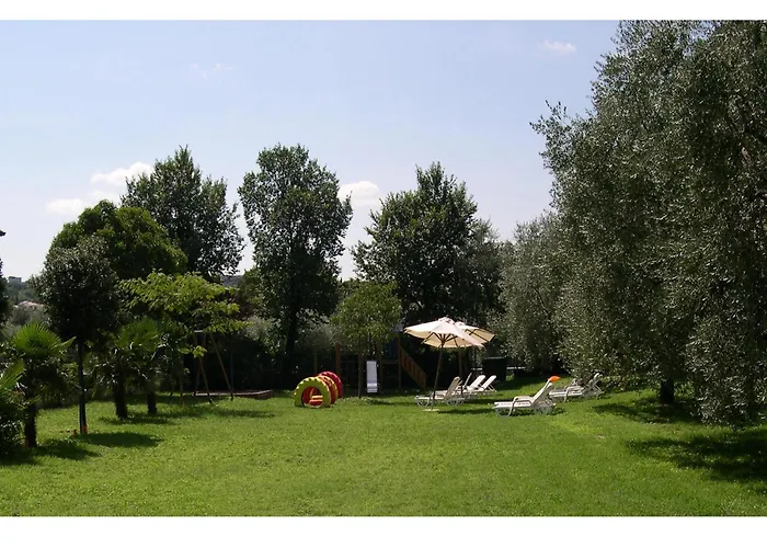 Residence Miralago Rooms & Apartments