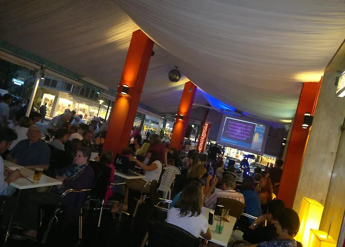 Hotel AMALFI&Restaurant Karaoke Bar