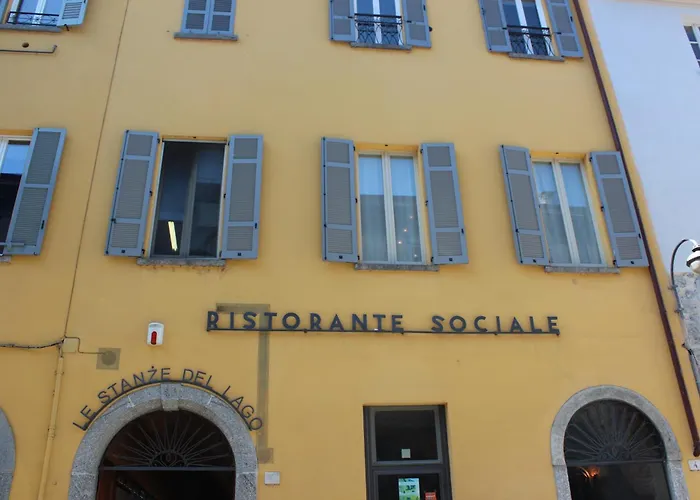Le Stanze Del Lago Apartments