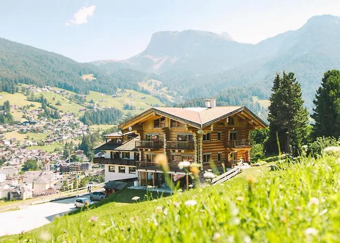 Boutique Hotel Pradell Urtijëi