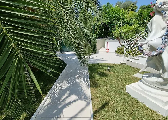 Palms Luxury Suites San Remo