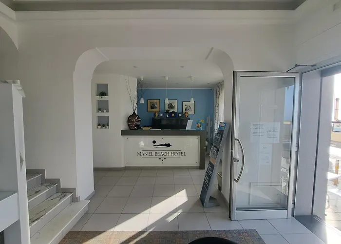 Maniel Beach Hotel