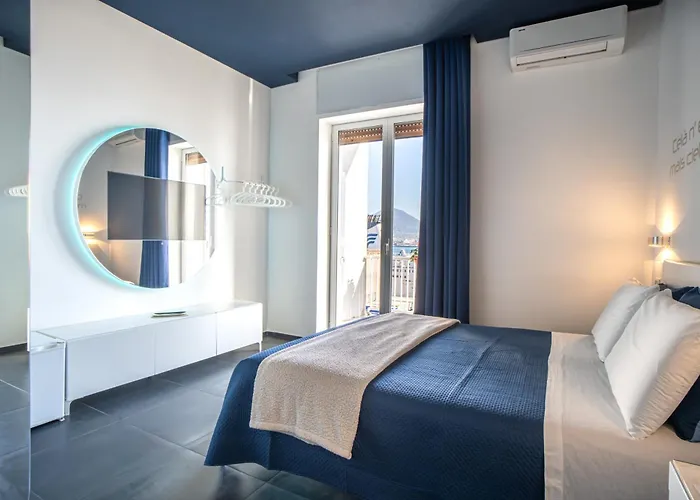 Skyhouse Beverello Napels