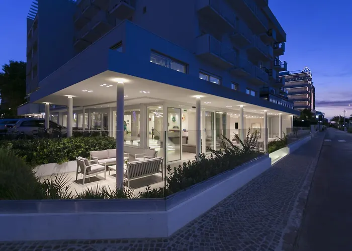 Hotel Kursaal - Fronte Mare Con Piscina Riccione