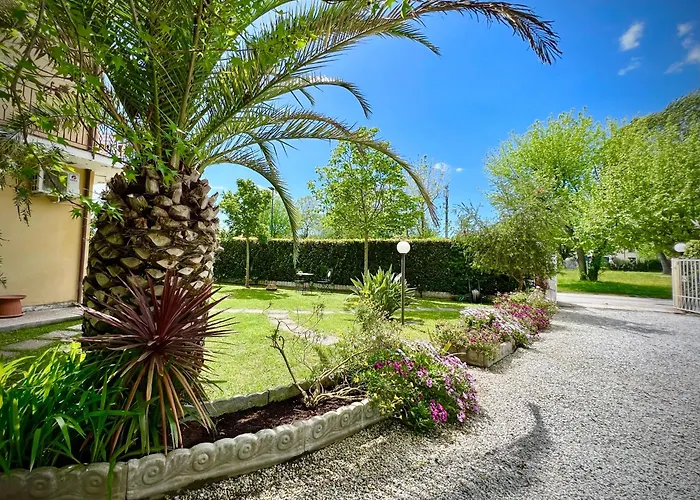 Bed&Breakfast Villa Lorena Forte dei Marmi