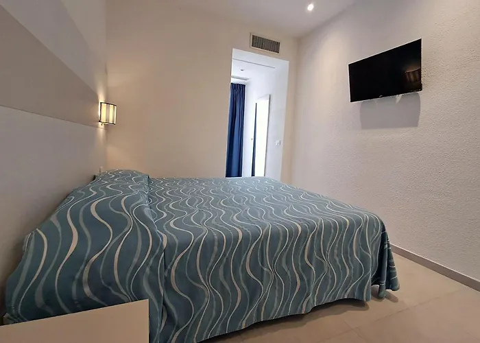 Hotel Crystal