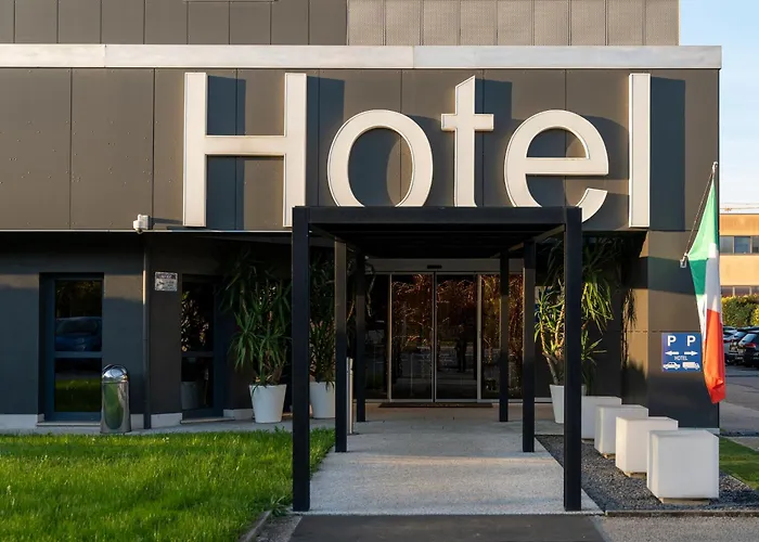 The Aries Hotel Vicenza