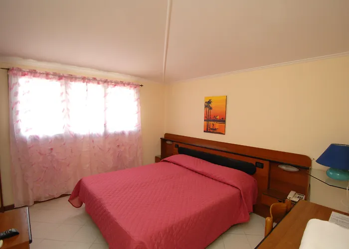 Hotel Baia Del Sorriso