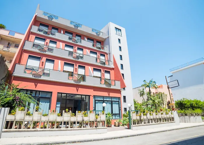 Hotel La Piramide Roccalumera