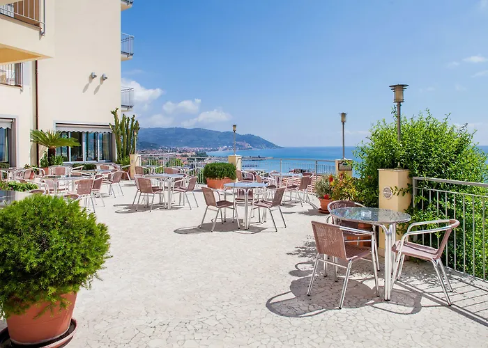 Hotel Metropol Diano Marina