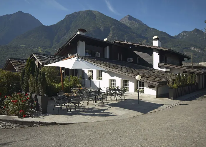 Hotel Village