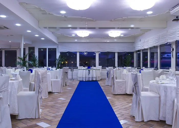Hr Hotel & Spa