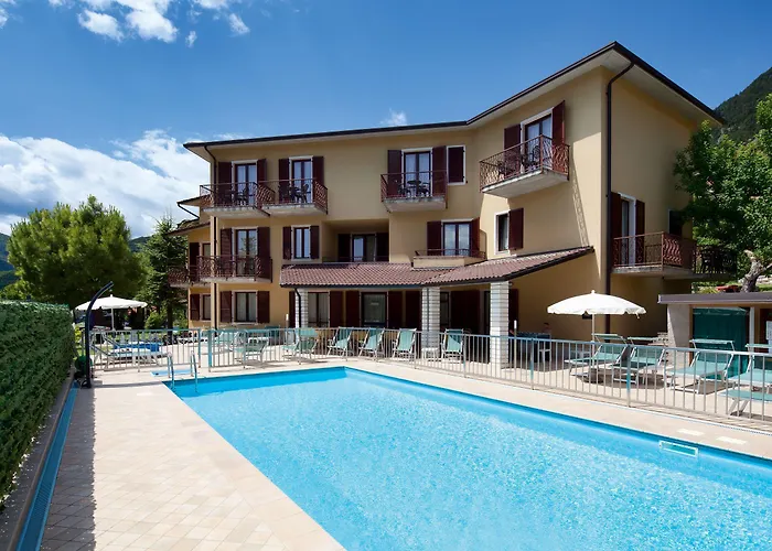 Hotel Astra Tignale