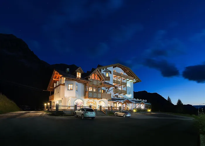Hotel Cristallo Passo San Pellegrino