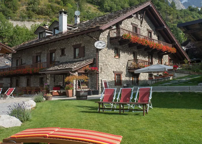 Hotel La Grange - Animal Chic Hotel Courmayeur