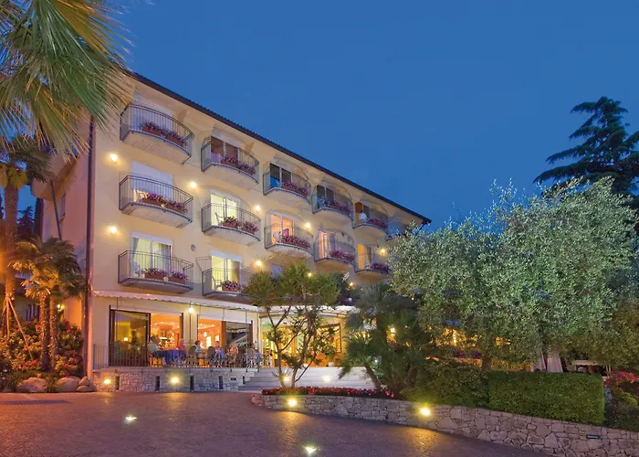Hotel Galvani Torri Del Benaco