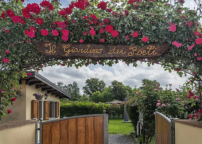 B&B Il Giardino Dei Poeti And Apartaments Lucca