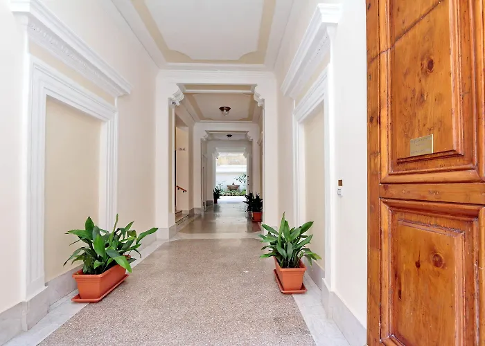 Lucky Domus Rooms Rome