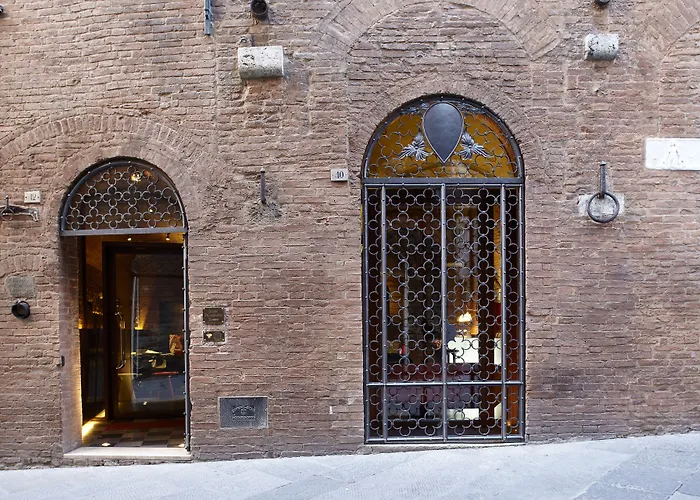 Palazzetto Rosso - Art Hotel Sienne