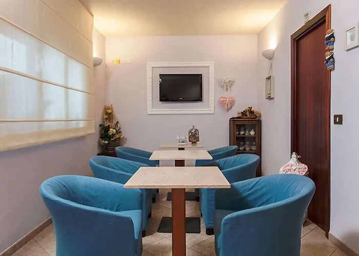 Hotel Airone B&B Camere e Appartamenti Cervia