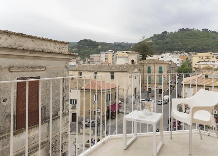 Townhouse Tropea Bed and Breakfast