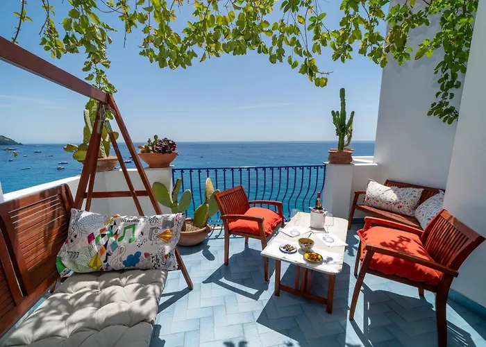 La Dolce Vita a Positano boutique hotel