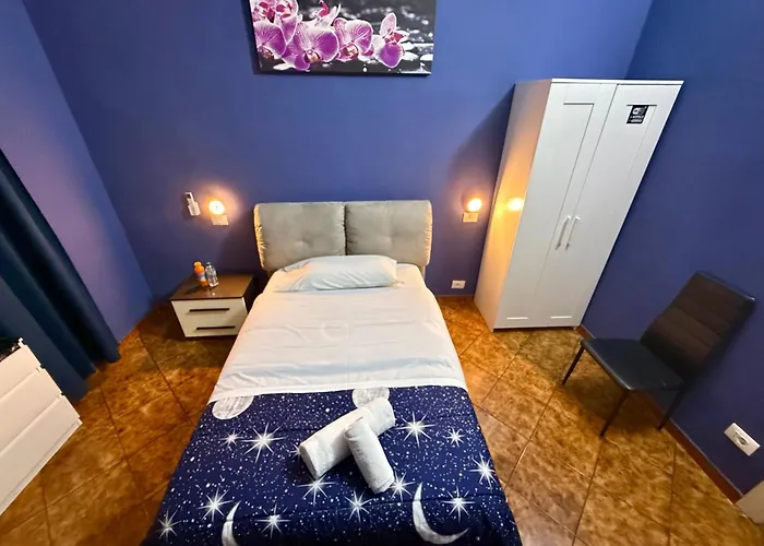Crown Guest House