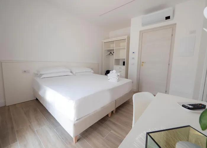 Hotel Continental Pietra Ligure
