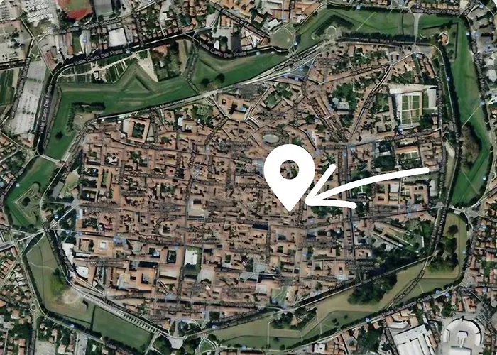 La Colonna Historic Centre