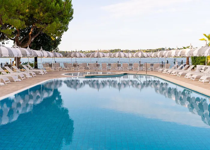 Hotel Spiaggia D'Oro - Charme & Boutique By Double Hospitality Salo