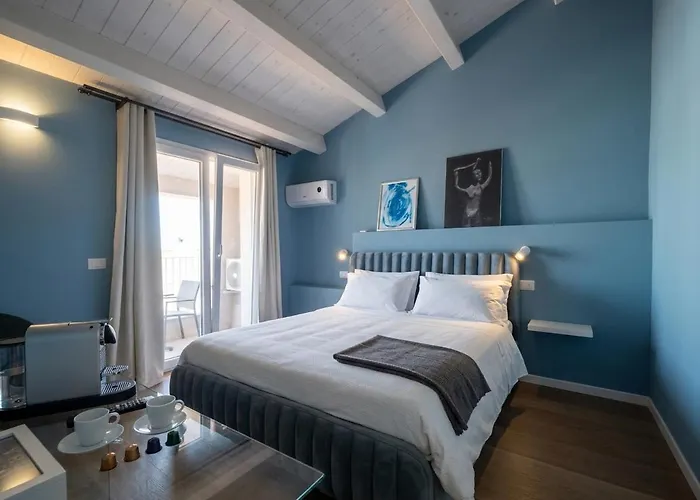 Les Chambres De Francoise Guest House Olbia