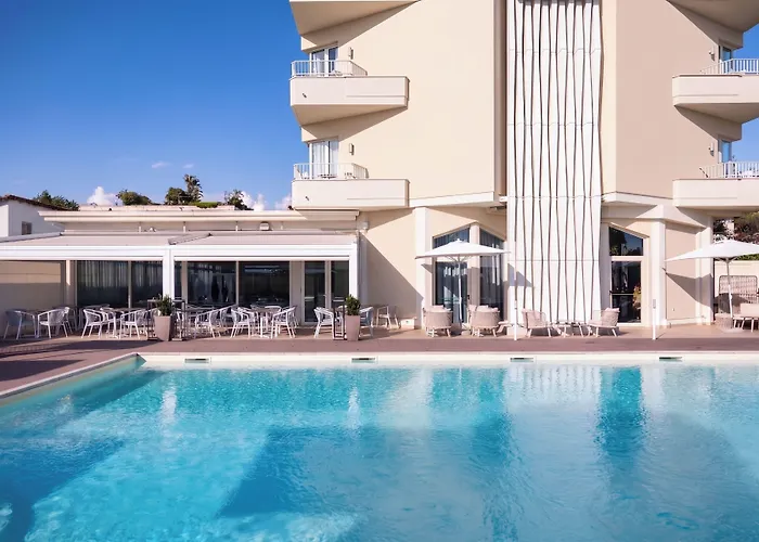 Grand Hotel