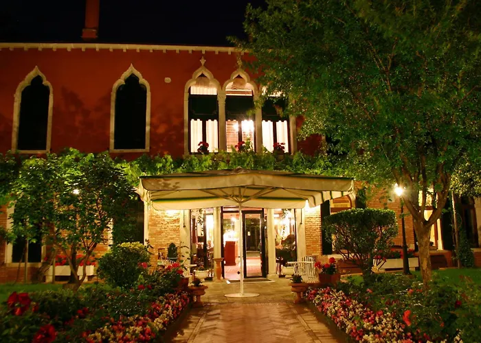 Pensione Accademia - Villa Maravege Venice