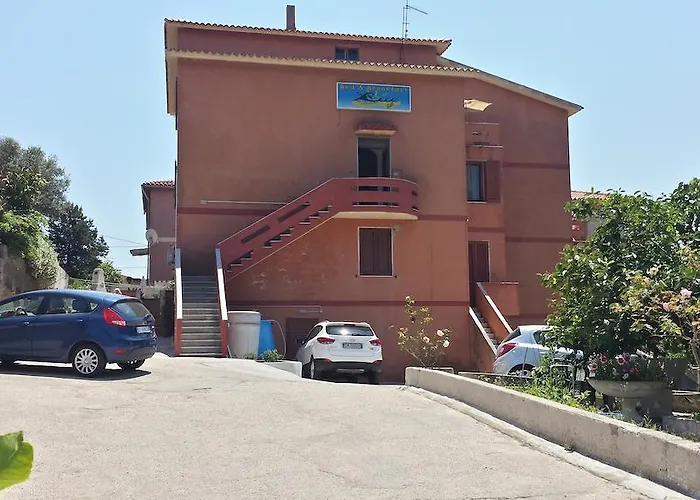 Guest House Tra Rocce E Mare La Maddalena 