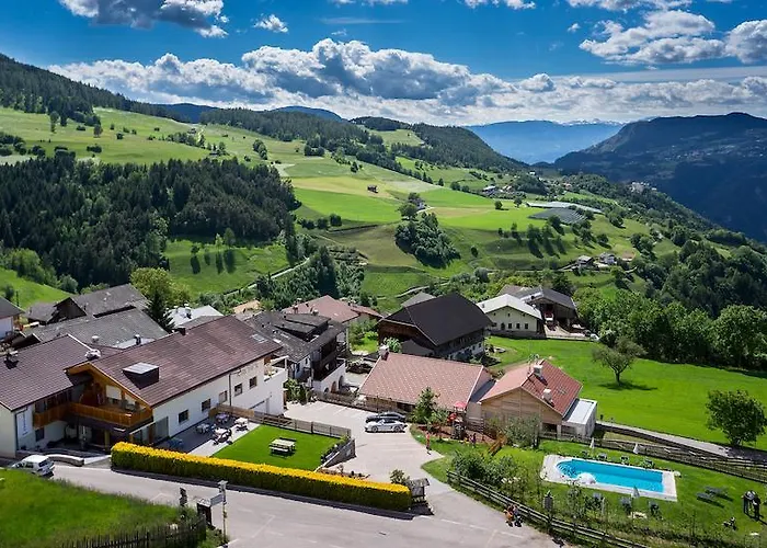 Hotel Gasthof Kircher Völs am Schlern