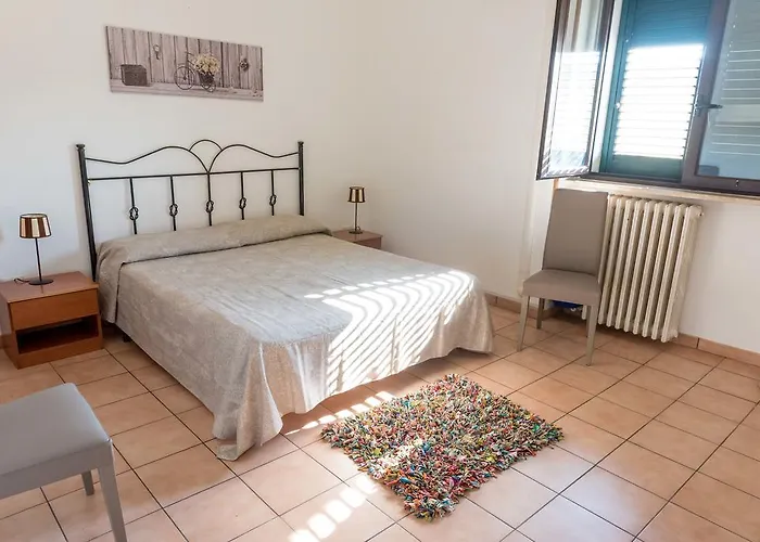Abaca Rooms
